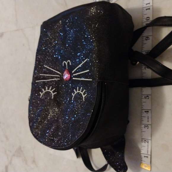 Arizona jean Company mini backpack purse. - Picture 9 of 12